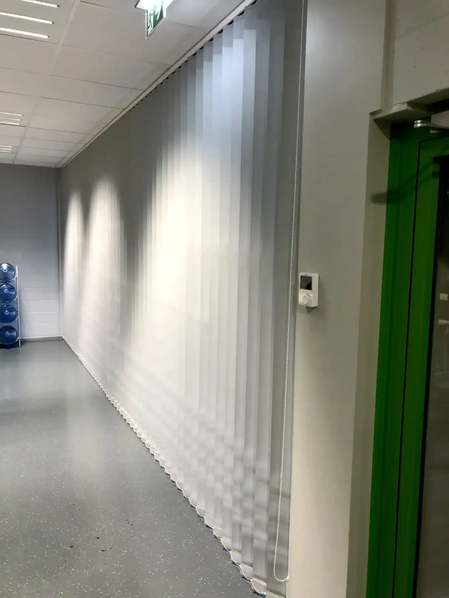 Püstlamellkardinad – tehtud tööd Valguskate